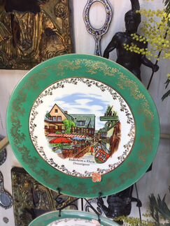 Тарелка антикварная редкая настенная зелёная с зол