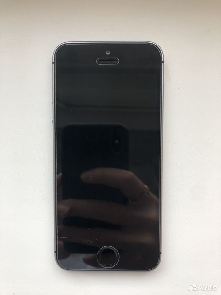 Apple iPhone SE