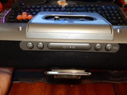 Док-станция для iPod/iPhone NIP-131