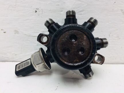 Топливная рампа Ford Mondeo 1.8 2008