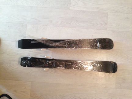 Детские горные лыжи новые Atomic 70см с креплением