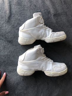 Джазовки для танцев белые