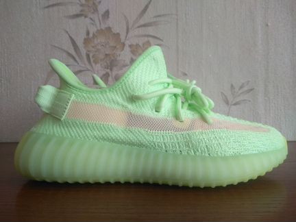 Кроссовки Adidas Yeezy Boost 350 V2