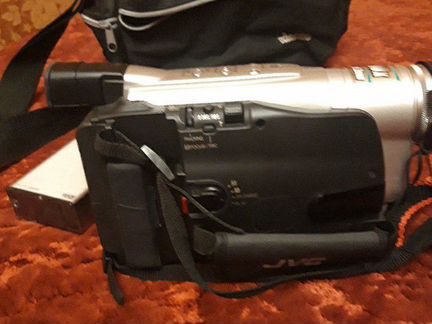 Видеокамера JVC GR-FX18E