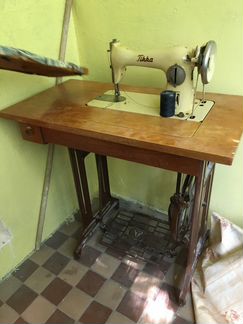 Швейная машина Tikka