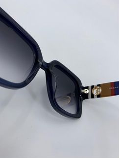 Женские очки Burberry