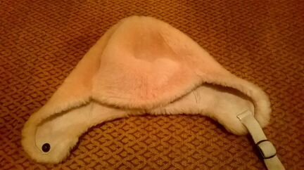 Шапка из овчины розового цвета, новая, р-р 1-1.5 г