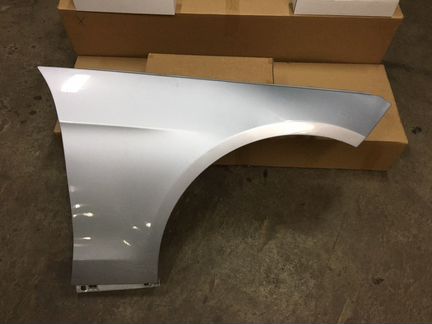 Крыло Mercedes W212 б/у оригинал