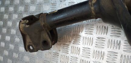 Стойка передняя правая Subaru Legacy Outback IV B1