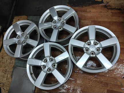Диски бу оригинал R18 I на Mitsubishi