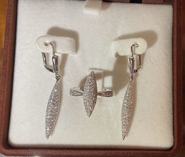 Комплект белое золото,бриллианты