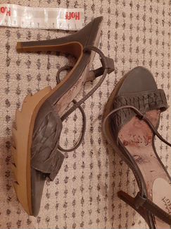 Босоножки 2 пары 39-40размер