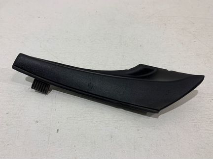Молдинг лобового стекла передний правый Toyota