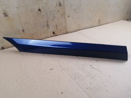 Молдинг крыла задний правый Mercedes-Benz C-Class