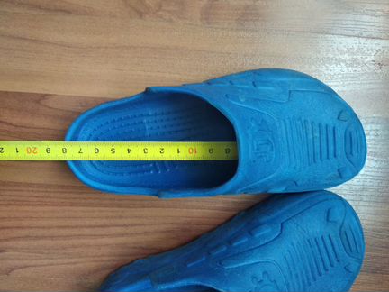 Тапки типа crocs размер 26-27