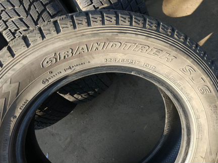Шины 225 65 17 Dunlop SJ6