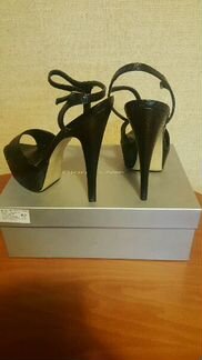 Итальянские босоножки из кожи питона