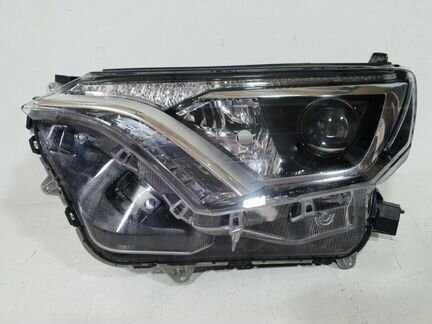 Фара левая Toyota Rav4 45