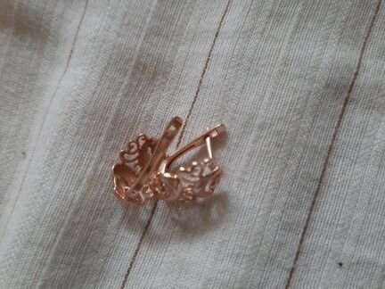 Золотые серьги