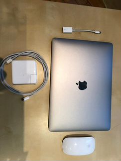 MacBook pro 13 2019