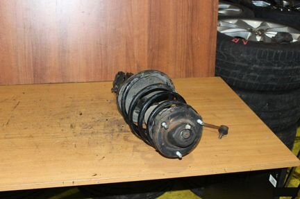 Амортизатор подвески Toyota Windom MCV20