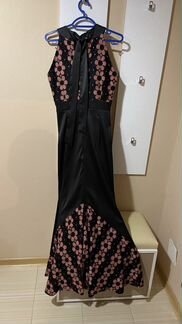 Платье вечернее