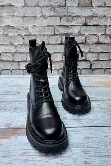 Осенние кожаные ботинки
