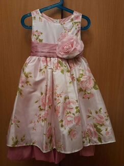 Платье нарядное праздничное