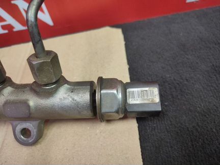 Рампа топливная Mercedes W204 W204 C200 CDI