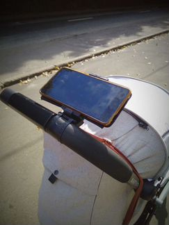 Держатель телефона для детской коляски