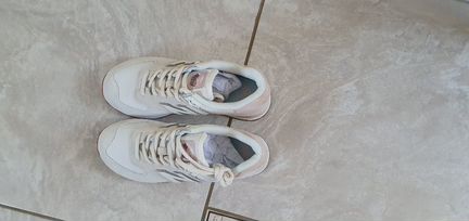 Кроссовки New Balance женские