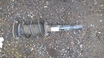 Амортизатор передний BMW F20, F21