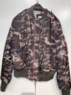 Куртка бомбер