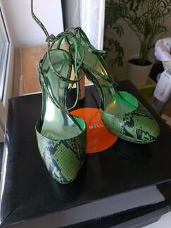 Босоножки Karen Milen