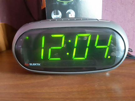Часы-радио-будильник