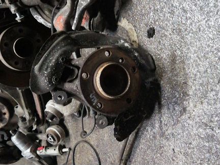 Поворотный кулак Bmw f20 f21 f23