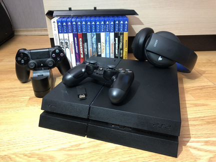 Продам комплект Sony PS4