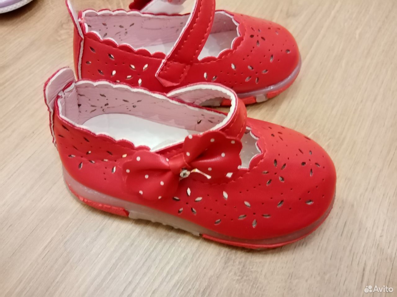 Туфли нарядные красные