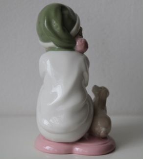 Lladro Девочка с щенком на сердечке