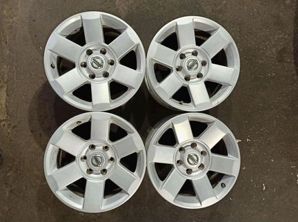 Диски бу оригинал R18 N на Nissan