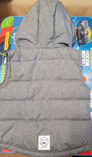 Тёплая жилетка 98р