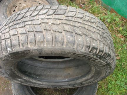 Michelin X-Ice North 215/65 R16