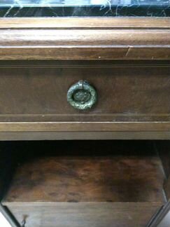 Антикварная тумбочка под самовар