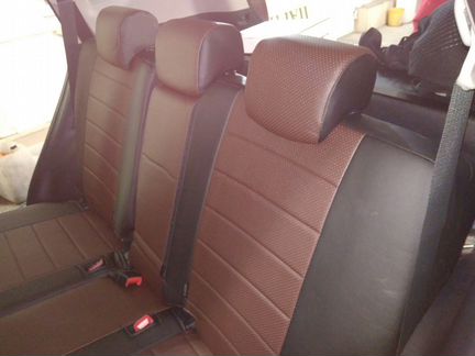 Модельные чехлы Тойота Рав4 из экокожи