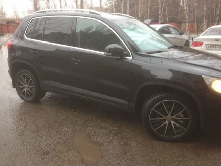 Volkswagen Tiguan 2.0 AT, 2010, 115 000 км