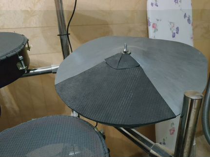 Электронные барабаны на базе Roland td4