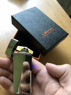 Зажигалка с USB в подарочной коробке серебро