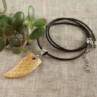 Подвеска Клык (кость)