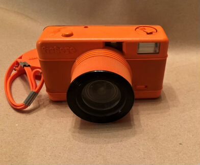 Ломокамера lomography fisheye ONE RED