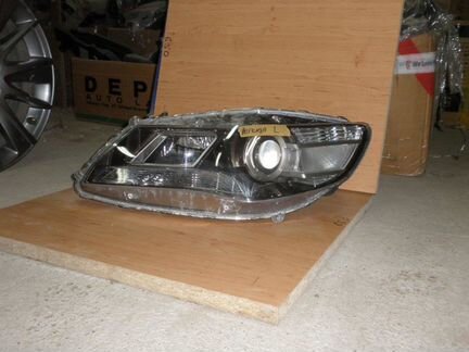 Фара Хонда Легенда Honda Legend 2009г
